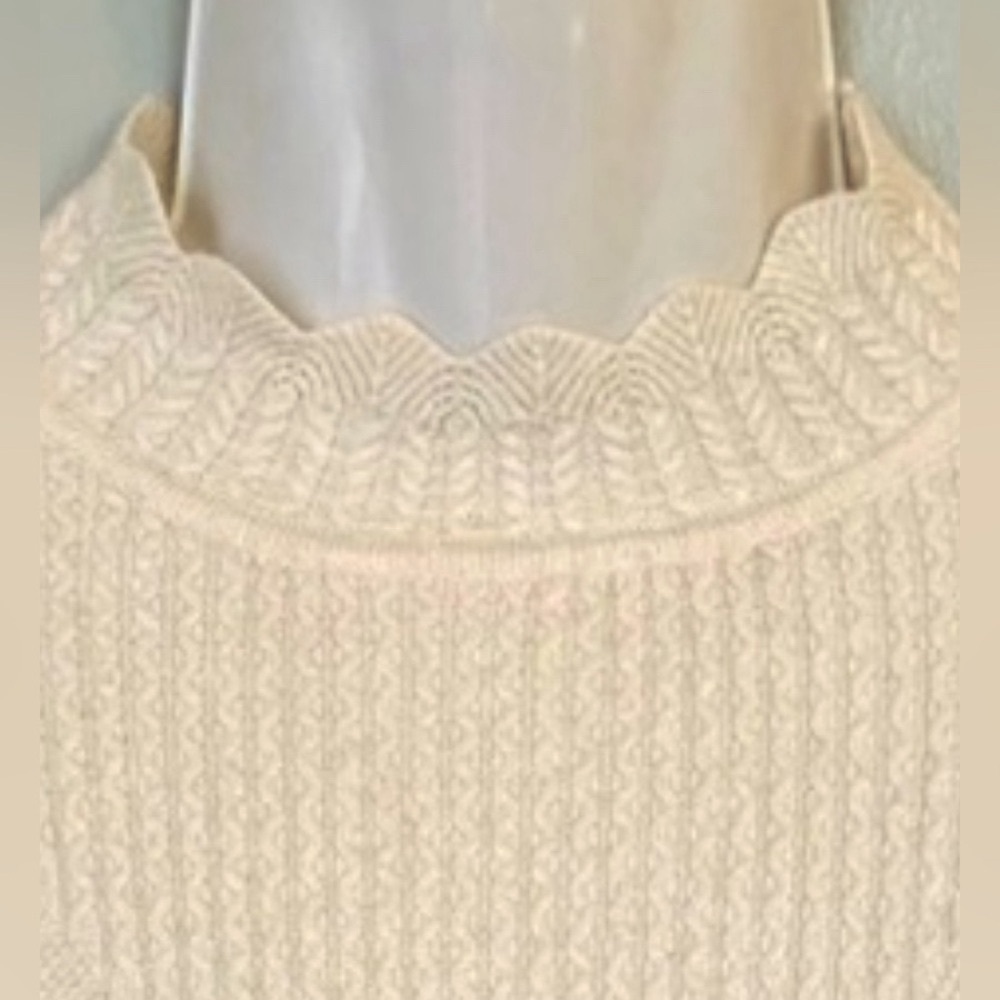 LUXURY Sweater Feminine Lefix Knit Top Ivory Cream SOFT Stretch Women's XS 0 2 - Picture 4 of 8